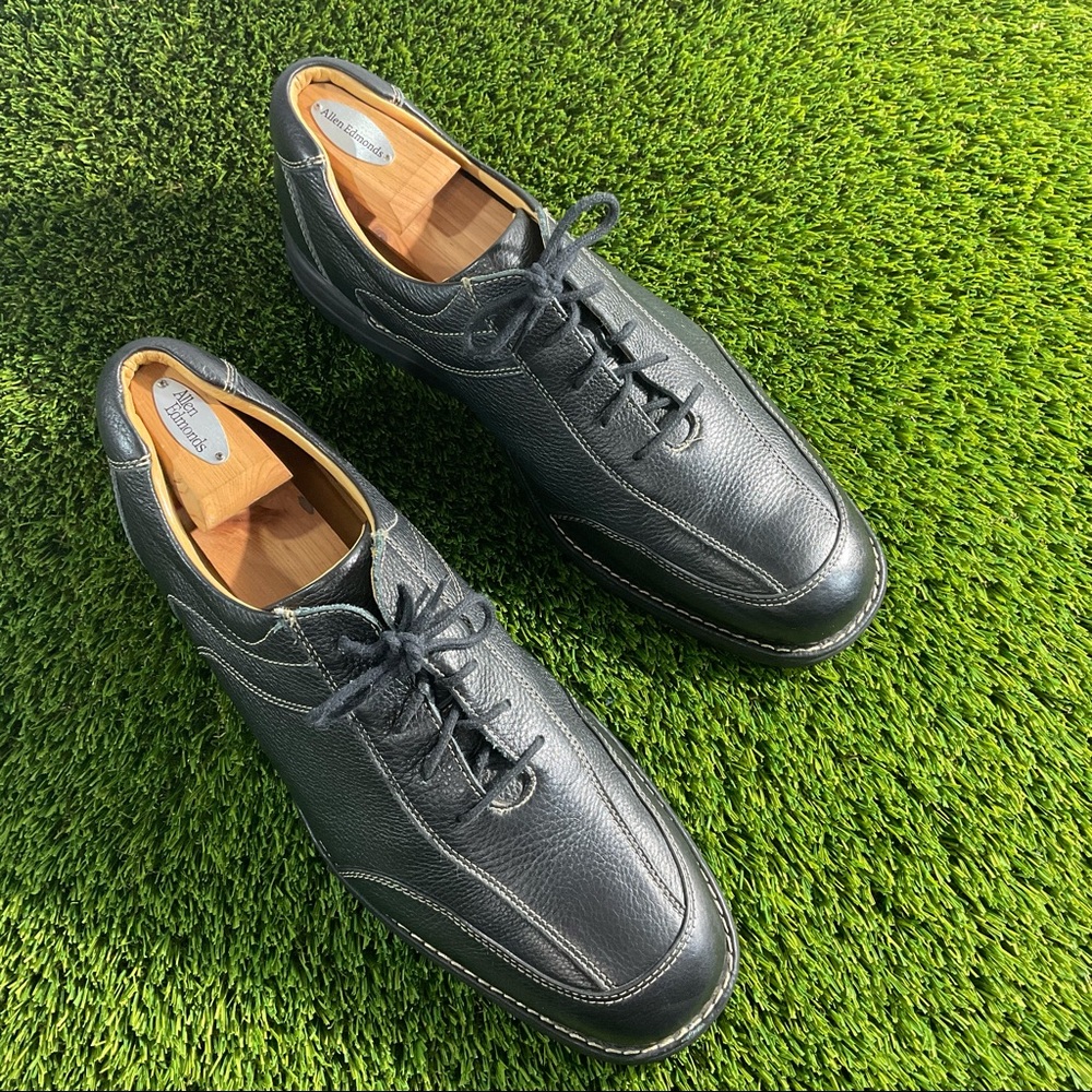 Black Johnston & Murphy men’s shoes